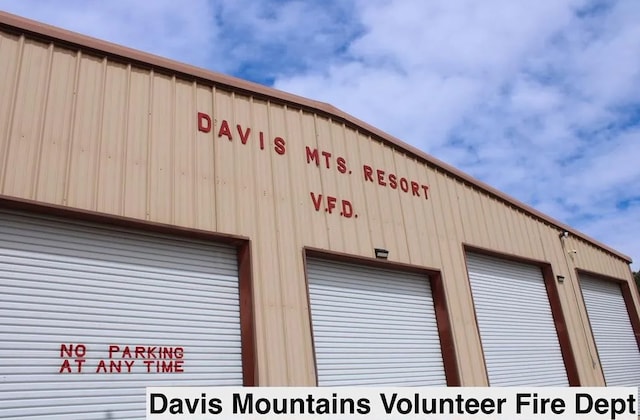 104 Low Meadow Pt, Fort Davis, TX 79734 - view of garage