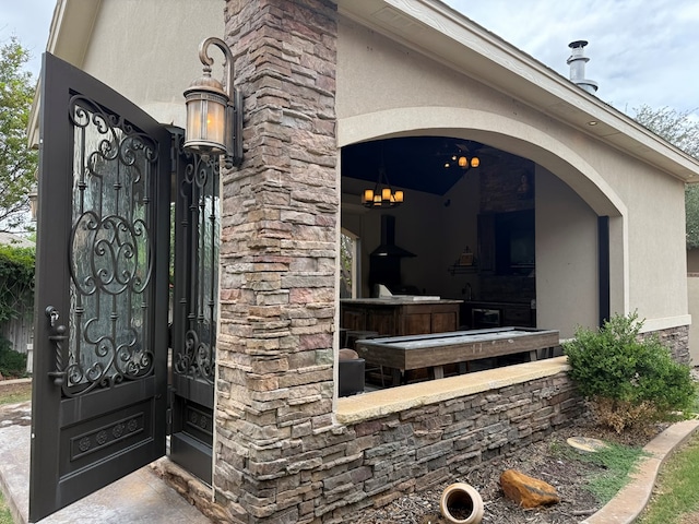 5 Muirfield Dr, Odessa, TX 79762 - entrance to property featuring stucco siding