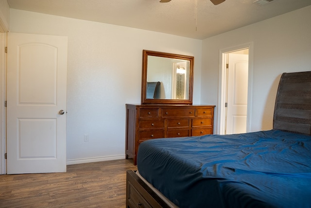 700 NE 2nd St, Andrews, TX 79714 - bedroom featuring wood finished floors and a ceiling fan