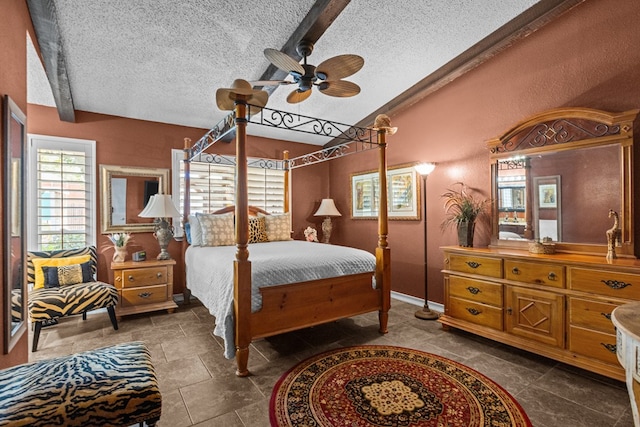 1324 Pagewood Ave, Odessa, TX 79761 - bedroom with a textured ceiling and lofted ceiling