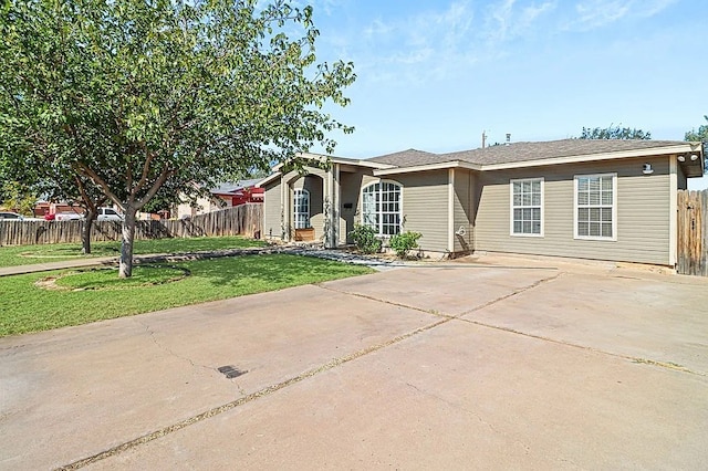 914 N Howard Dr, Midland, TX 79703 - photo 9