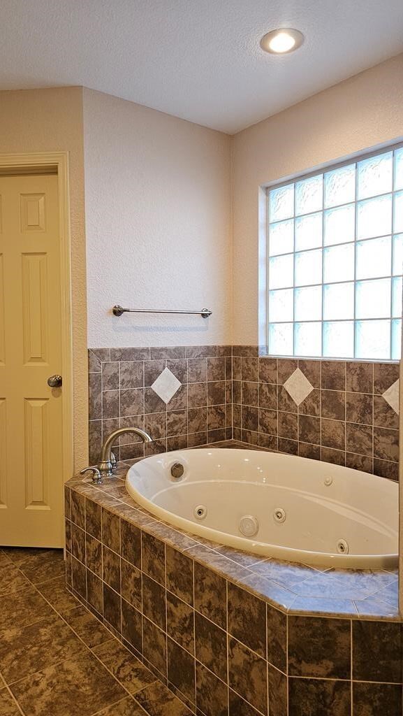 4316 Mercedes Dr, Midland, TX 79703 - photo 17