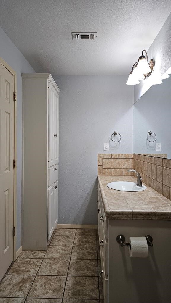 4316 Mercedes Dr, Midland, TX 79703 - photo 31