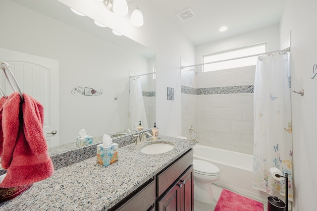 7521 Iron Mountain Rd, Odessa, TX 79765 - full bath featuring toilet, vanity, and shower / bath combination with curtain