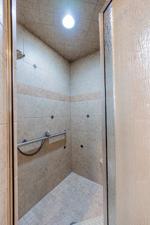 104 Waimea Dr, Odessa, TX 79762 - bathroom featuring a stall shower