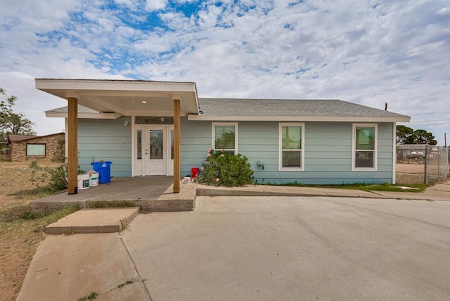 1009 S Terrell St, Midland, TX 79701 - view of front of home