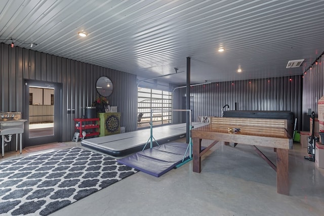 3398 SE 3000, Andrews, TX 79714 - playroom featuring finished concrete flooring