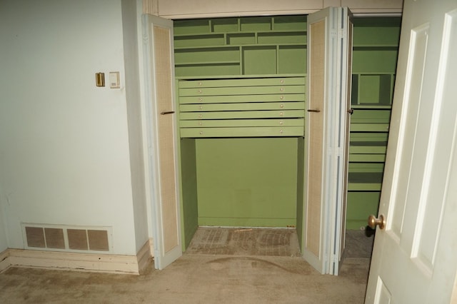 708 W Yukon Rd, Odessa, TX 79764 - view of closet
