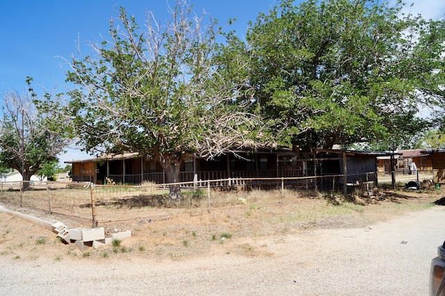 708 W Yukon Rd, Odessa, TX 79764 - back of property with fence