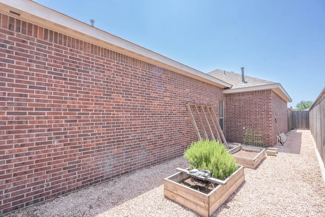 7604 Keyhaven St, Odessa, TX 79765 - view of patio featuring a garden