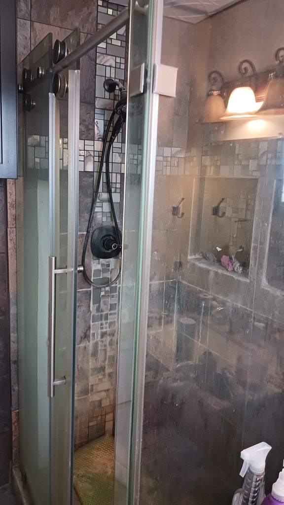 302 E 67th St, Odessa, TX 79762 - full bathroom featuring a shower stall