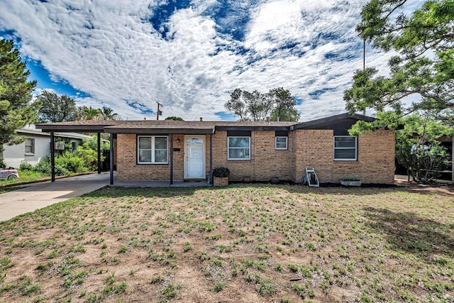 704 S Gary Ave, Monahans, TX 79756 - photo 1