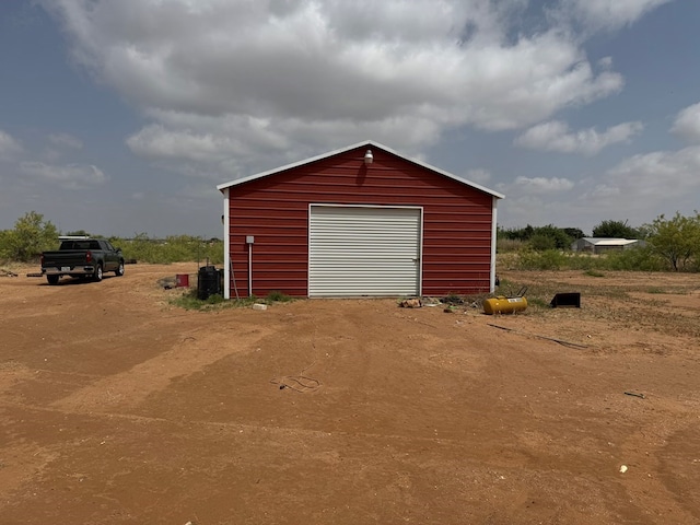 view of detached garage