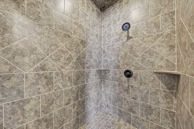 14 Da Vinci Ct, Odessa, TX 79765 - bathroom with a tile shower