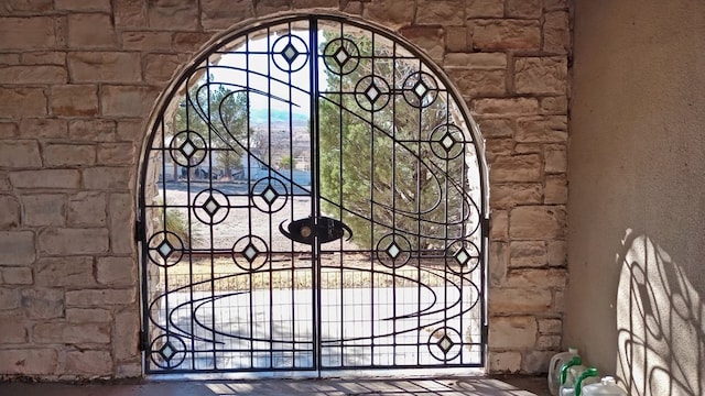 101 Hereford Dr, Fort Davis, TX 79734 - view of gate