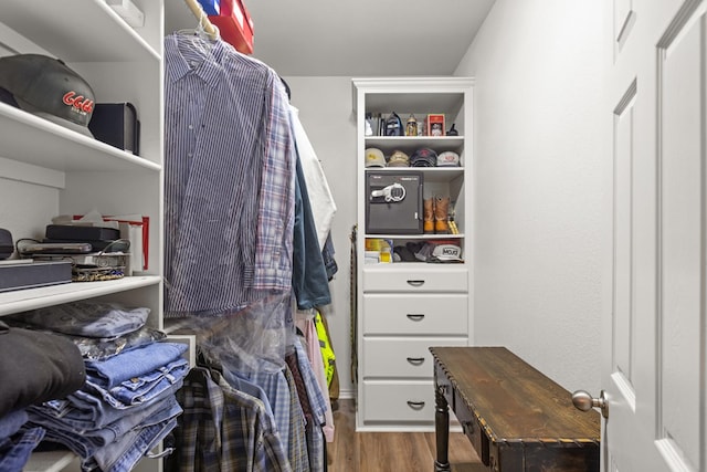 3960 Rabb St, Odessa, TX 79762 - spacious closet featuring wood finished floors