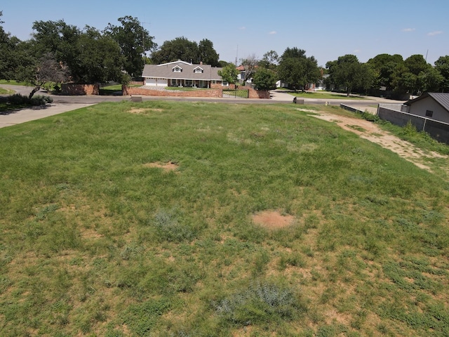 2349 Bainbridge Dr, Odessa, TX 79762 - photo 7