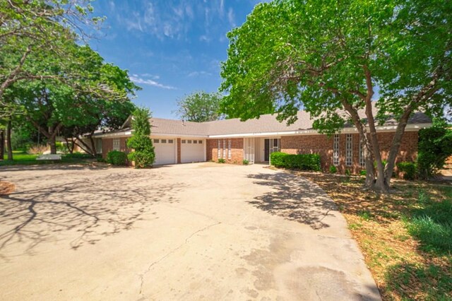 4317 Springbrook Dr, Odessa, TX 79762 - photo 1