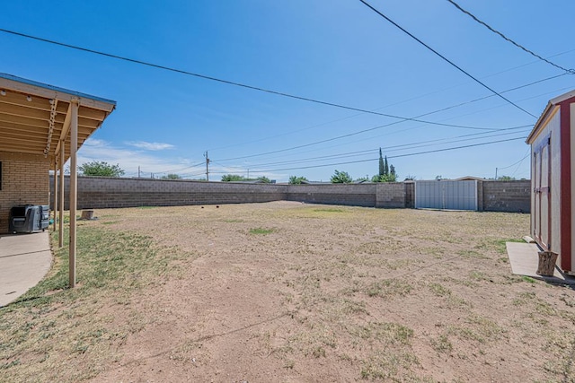 view of fenced backyard