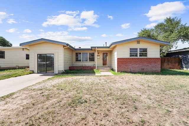 2523 Beechwood St, Odessa, TX 79761 - photo 1
