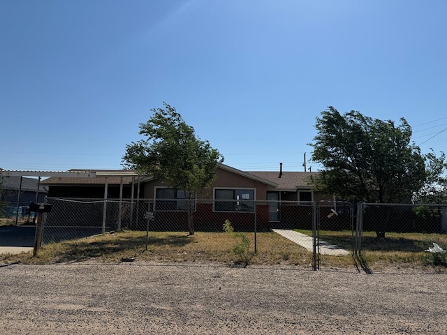 view of front of property