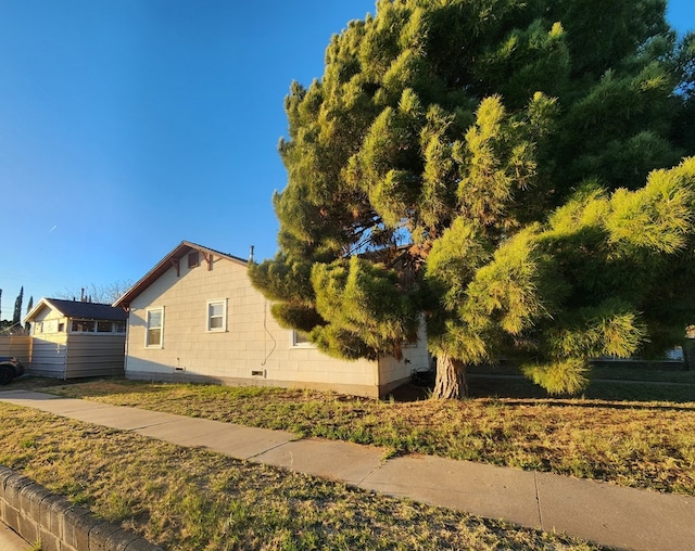 view of home's exterior