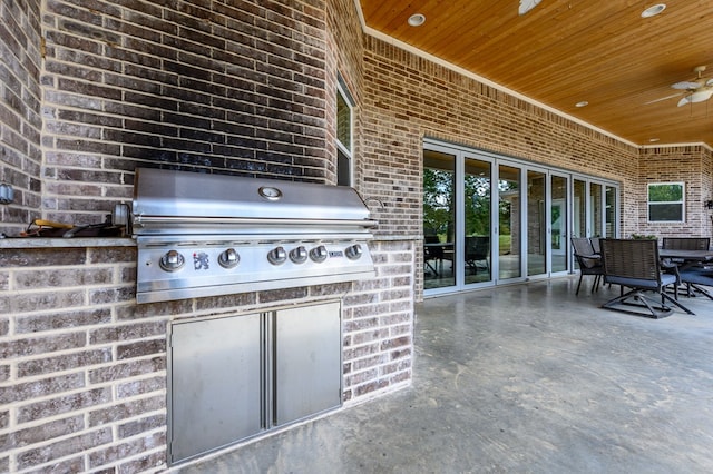 view of patio / terrace featuring an outdoor kitchen and grilling area