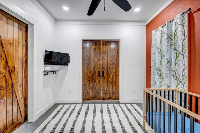 bedroom with ceiling fan