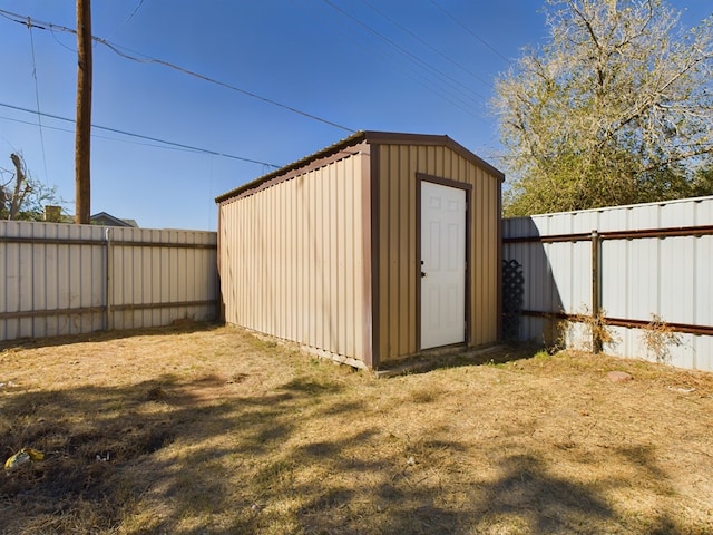 view of outbuilding