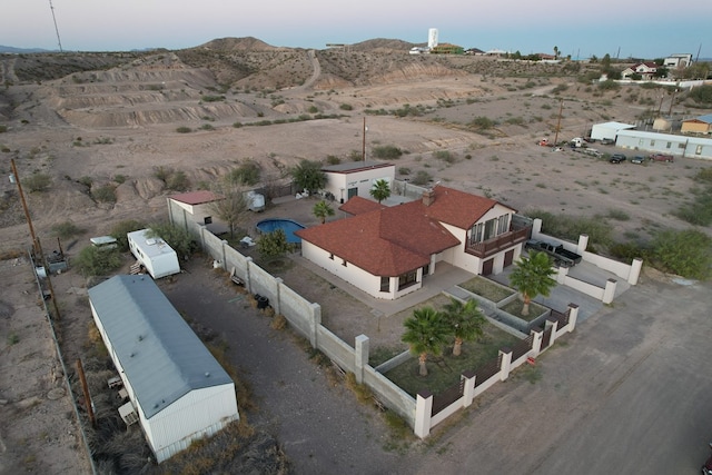 bird's eye view with a mountain view