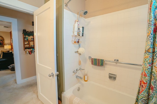 bathroom featuring shower / tub combo