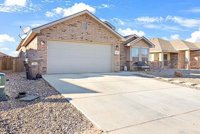 view of front facade featuring a garage