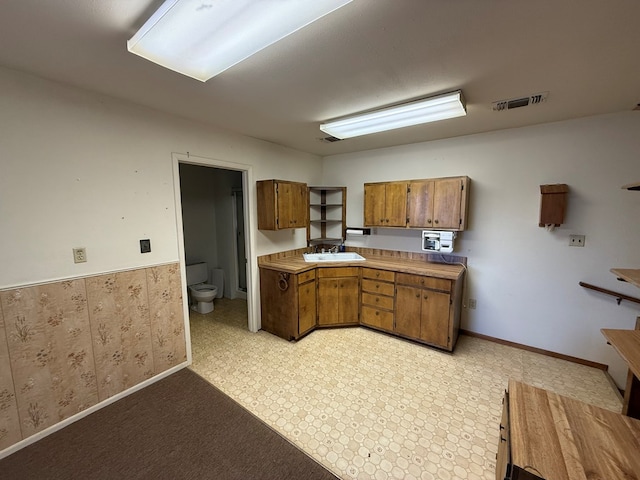 kitchen featuring sink