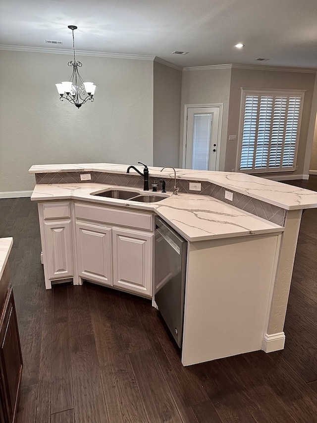 kitchen featuring a sink, dishwasher, dark wood-style flooring, and crown molding