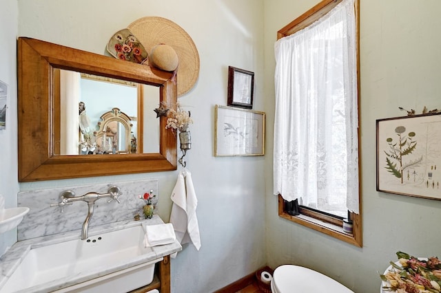 bathroom with sink