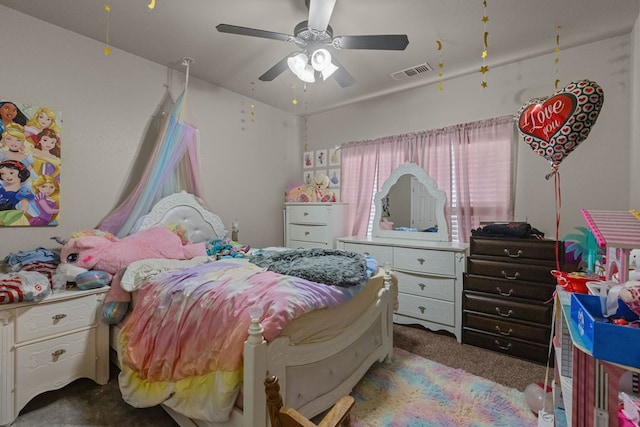 bedroom with carpet floors, visible vents, and a ceiling fan