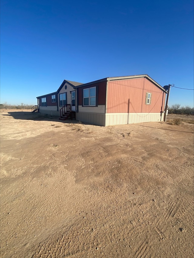 view of front of house