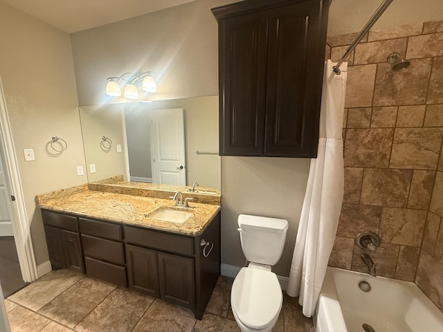 full bath featuring toilet, shower / tub combo, vanity, and baseboards