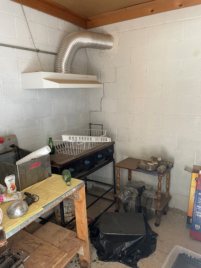 kitchen featuring concrete flooring