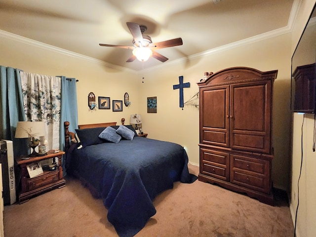 bedroom featuring light carpet, crown molding, and ceiling fan