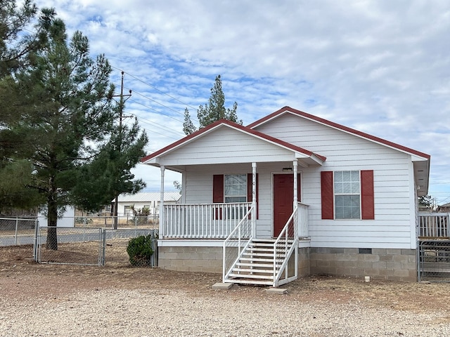 view of front of house featuring a porch