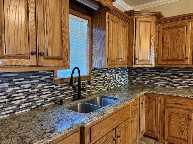 kitchen with backsplash and crown molding