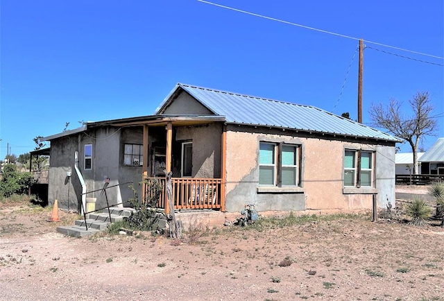 view of front of property with a porch