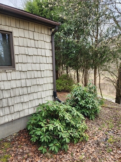 view of home's exterior