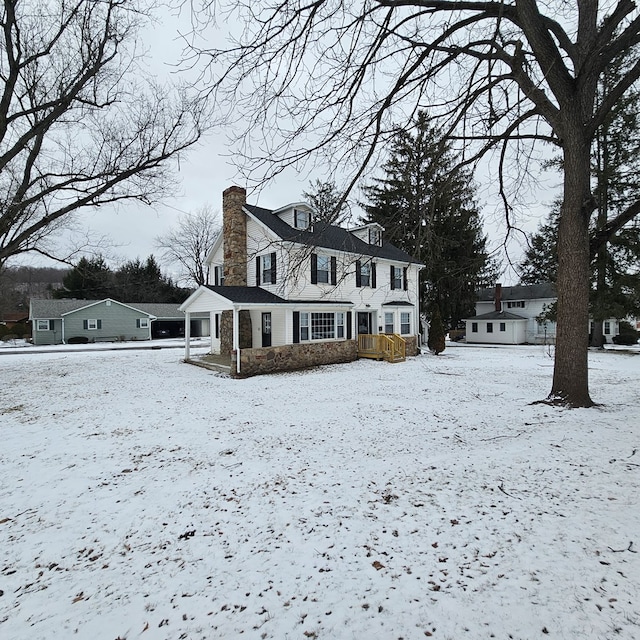 view of front of property