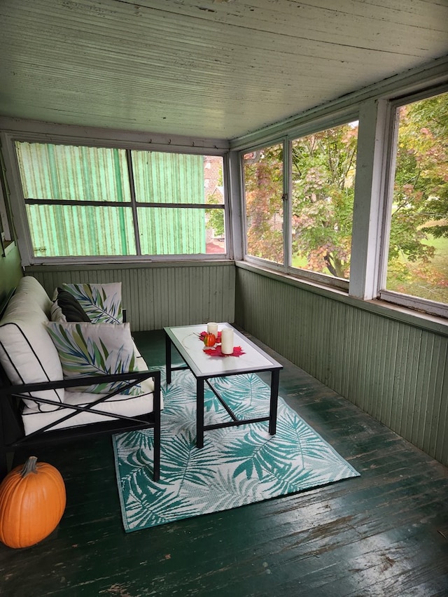 view of sunroom / solarium