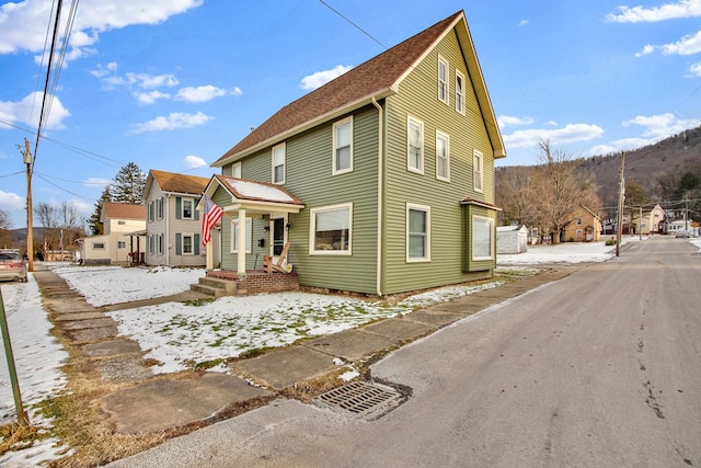 view of front of home