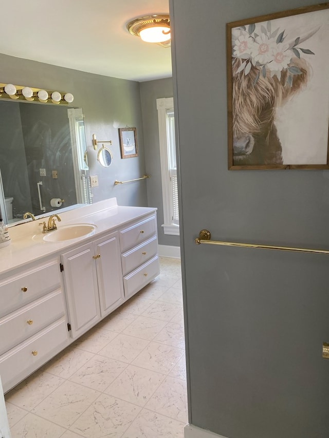 bathroom with vanity