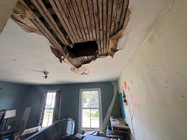 207 William St, Towanda, PA 18848 - detailed view of a desk