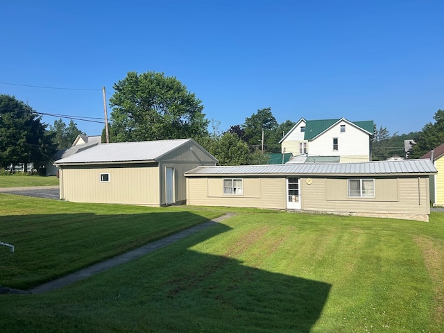 408 S E St, Coudersport, PA 16915 - view of grassy yard